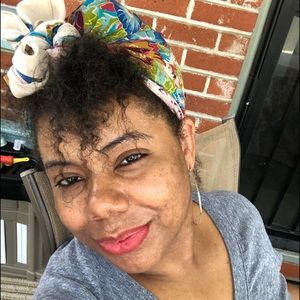 Meet your Posher, Yasmeen